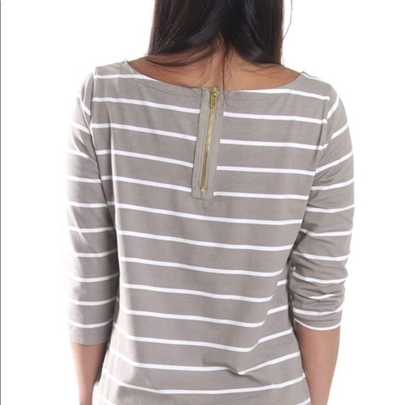 NWT Gray Striped Jersey Shirt Size Sm - Picture 2 of 4